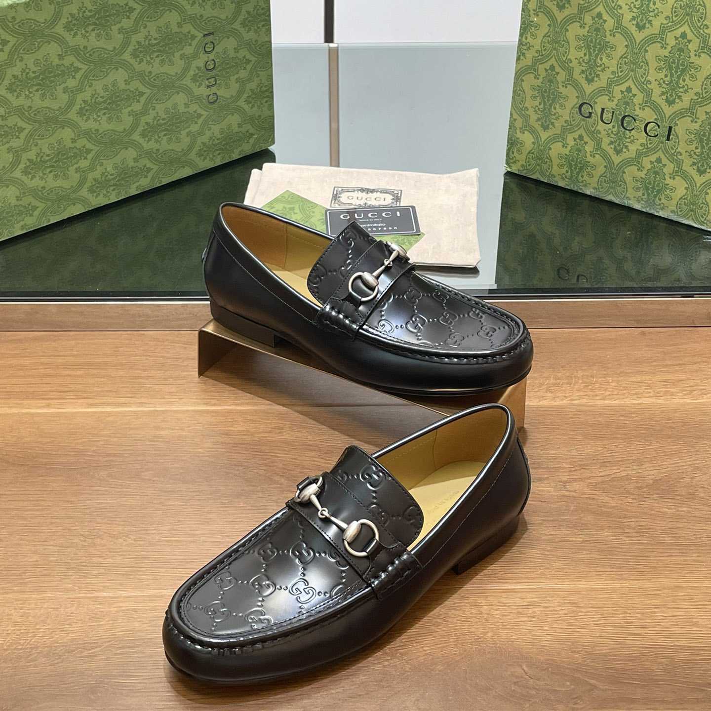 Gucci Men's Loafer With Horsebit - 