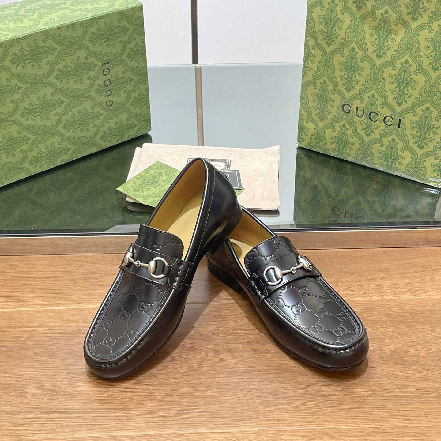 Gucci Men's Loafer With Horsebit - 