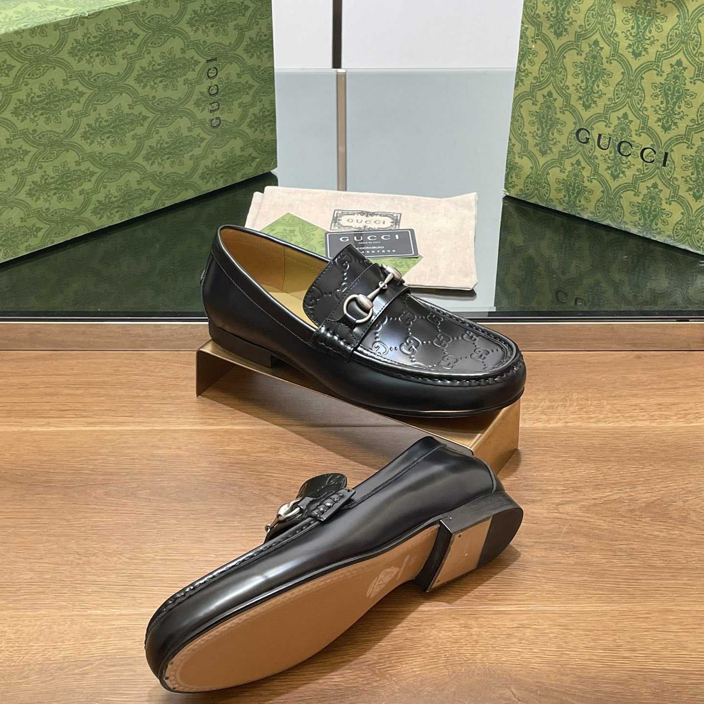 Gucci Men's Loafer With Horsebit - 