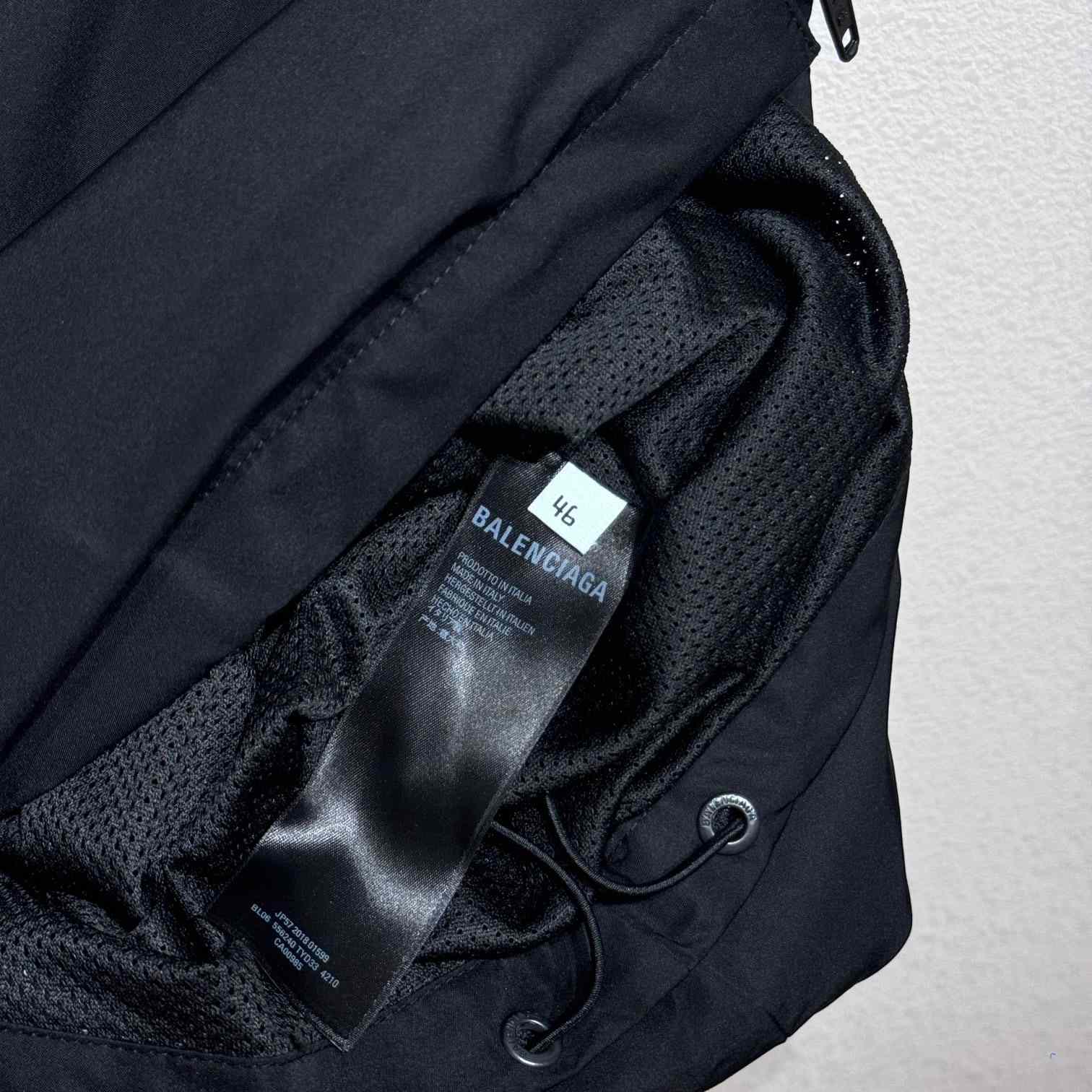 Balenciaga Logo-print Zip-up Windbreaker - 