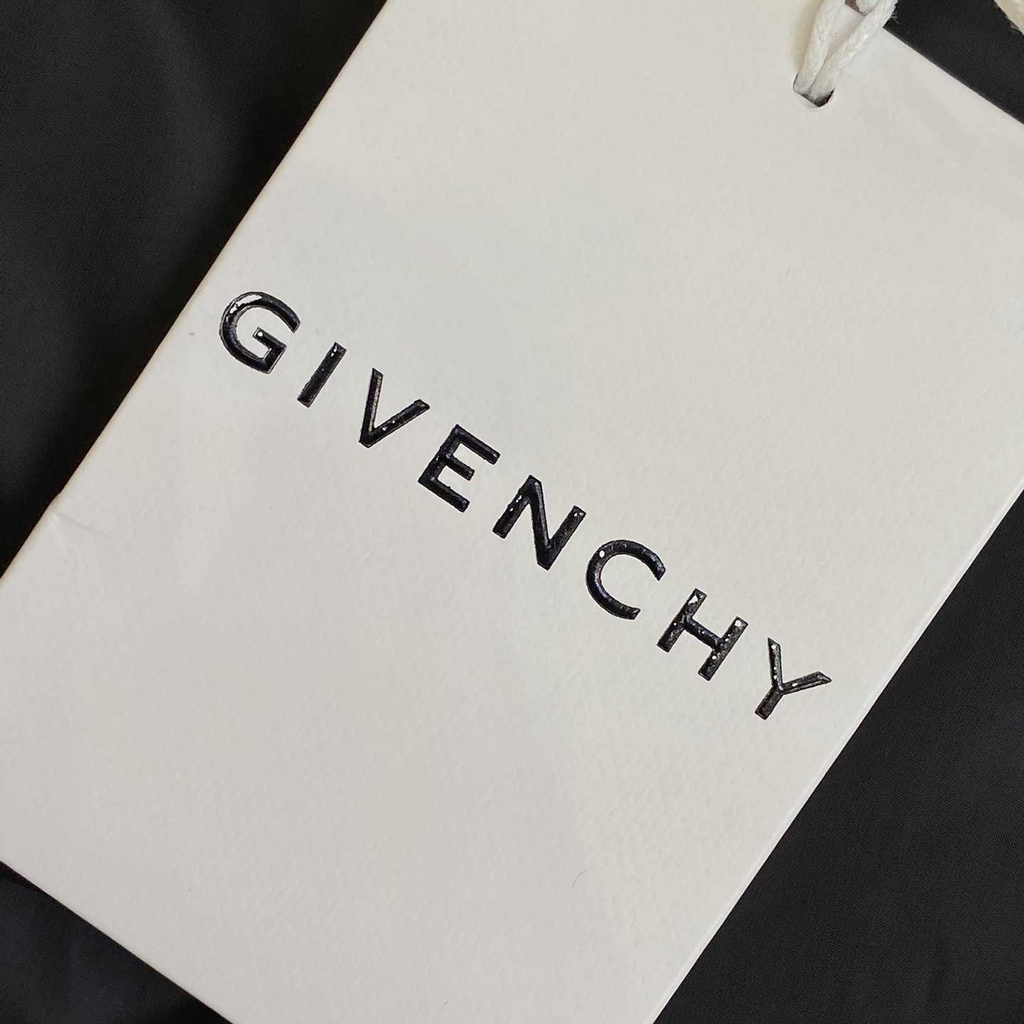 Givenchy 4G Puffer Jacket - 
