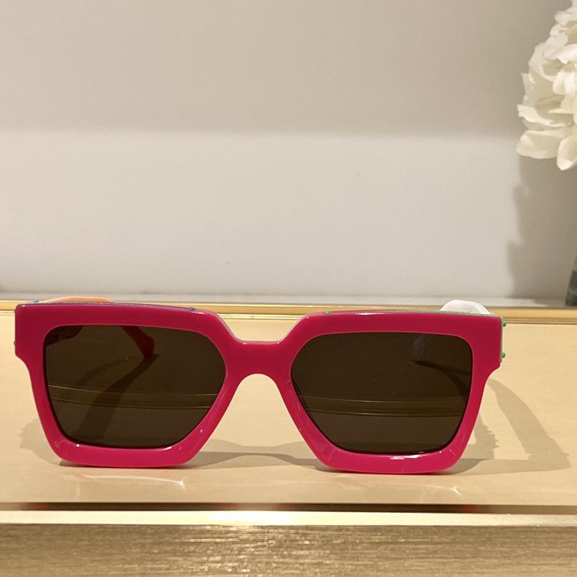 Louis Vuitton 1.1 Millionaires Square Sunglasses  LV96006 - 