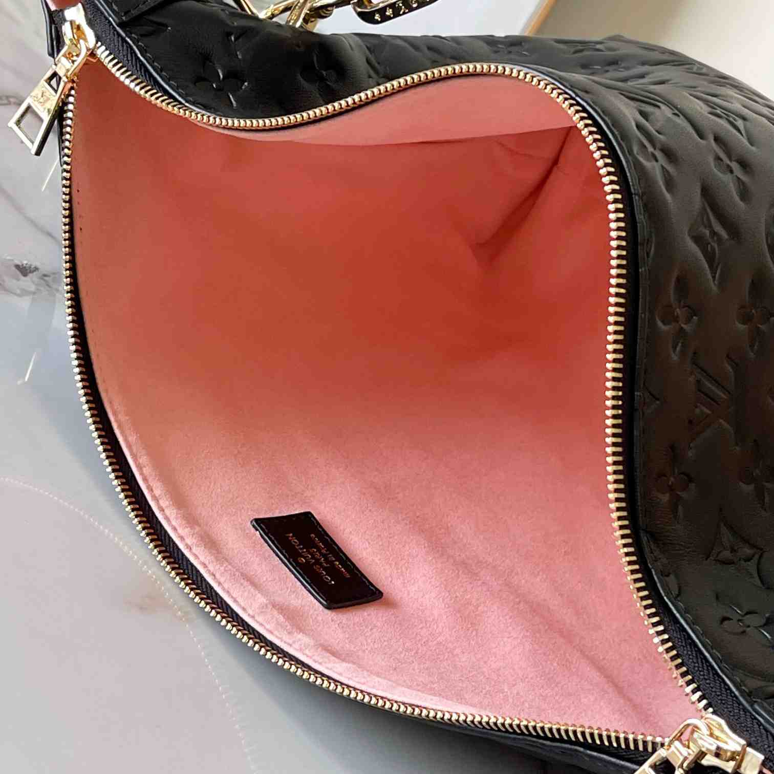 Louis Vuitton Coussin Hobo MM  M12068 - 