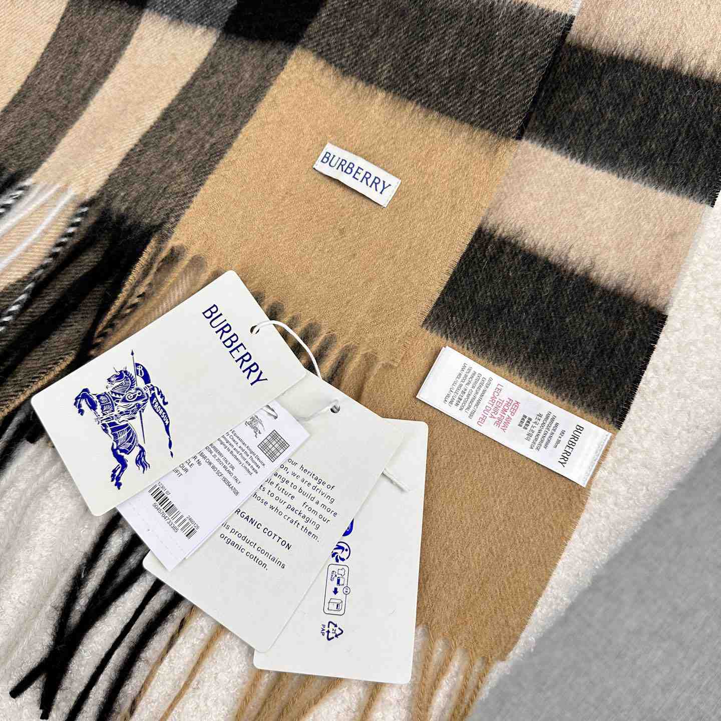 Burberry Scarf   180*40cm - DesignerGu