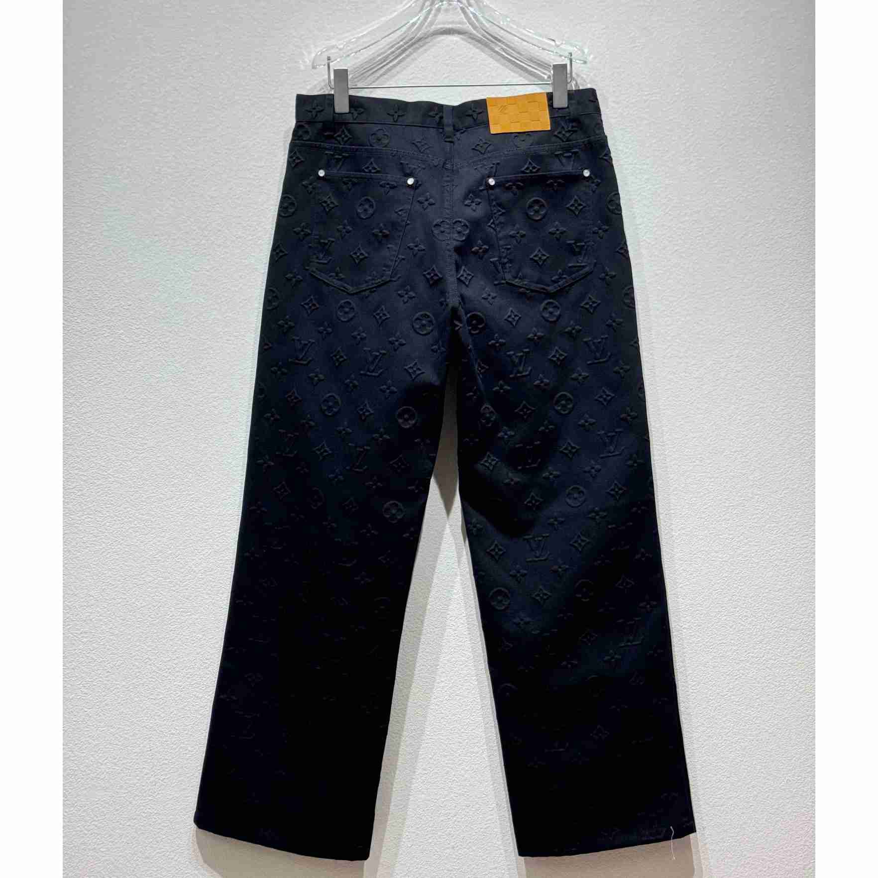 Louis Vuitton Monogram Pants - 