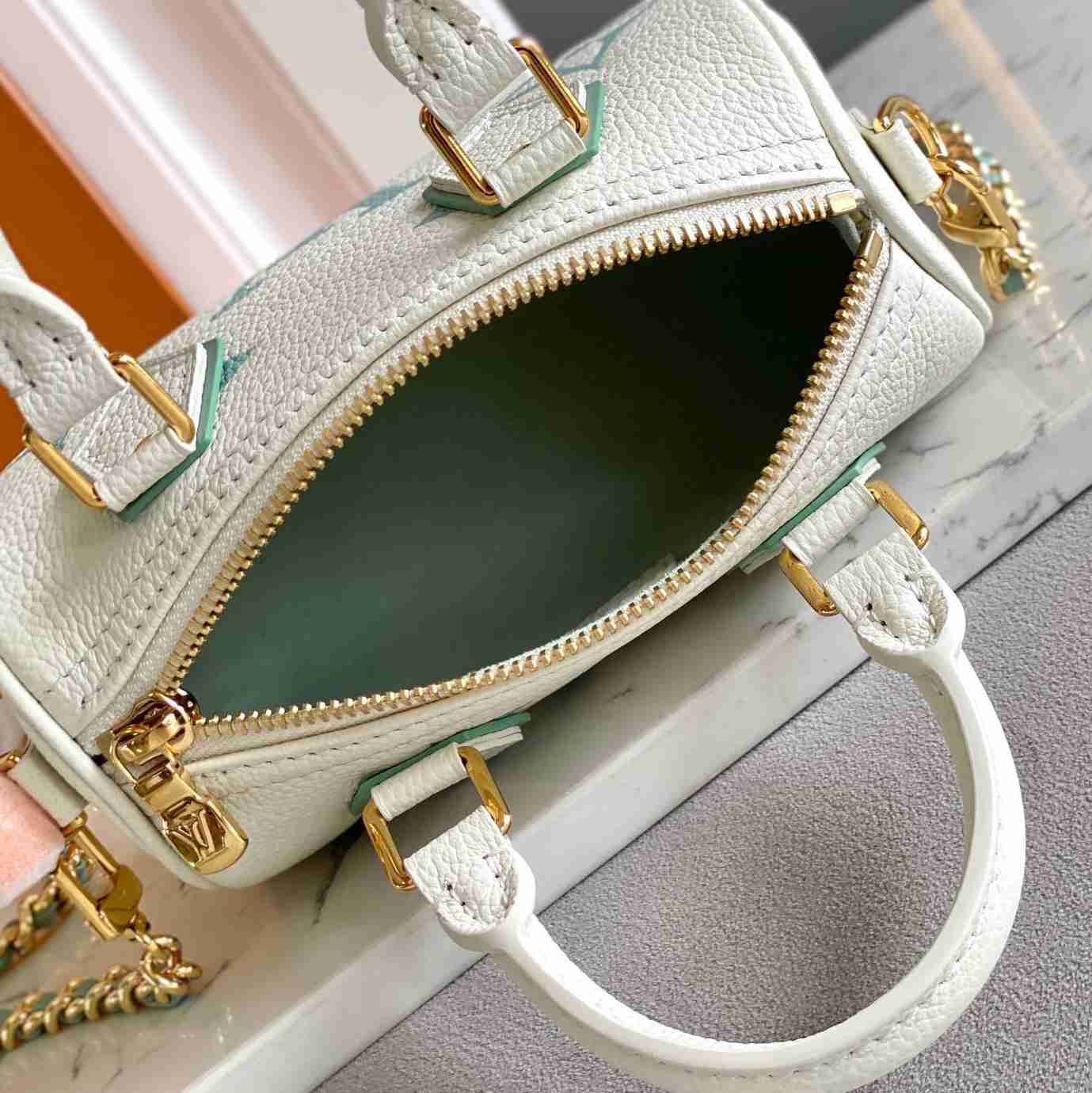 Louis Vuitton Nano Speedy  M24169 - 