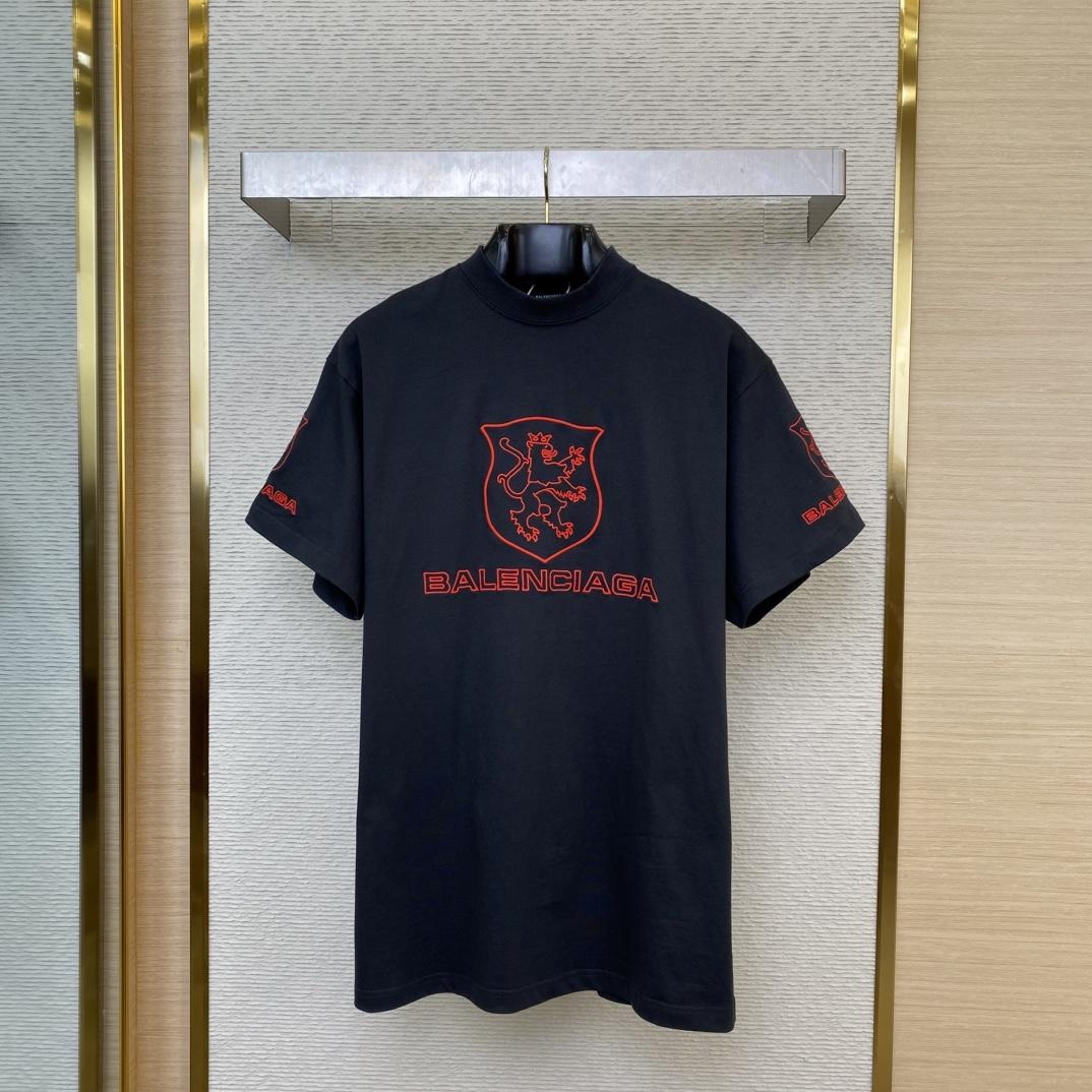 Balenciaga Lion Club T-Shirt Oversized In Washed black And Red - DesignerGu