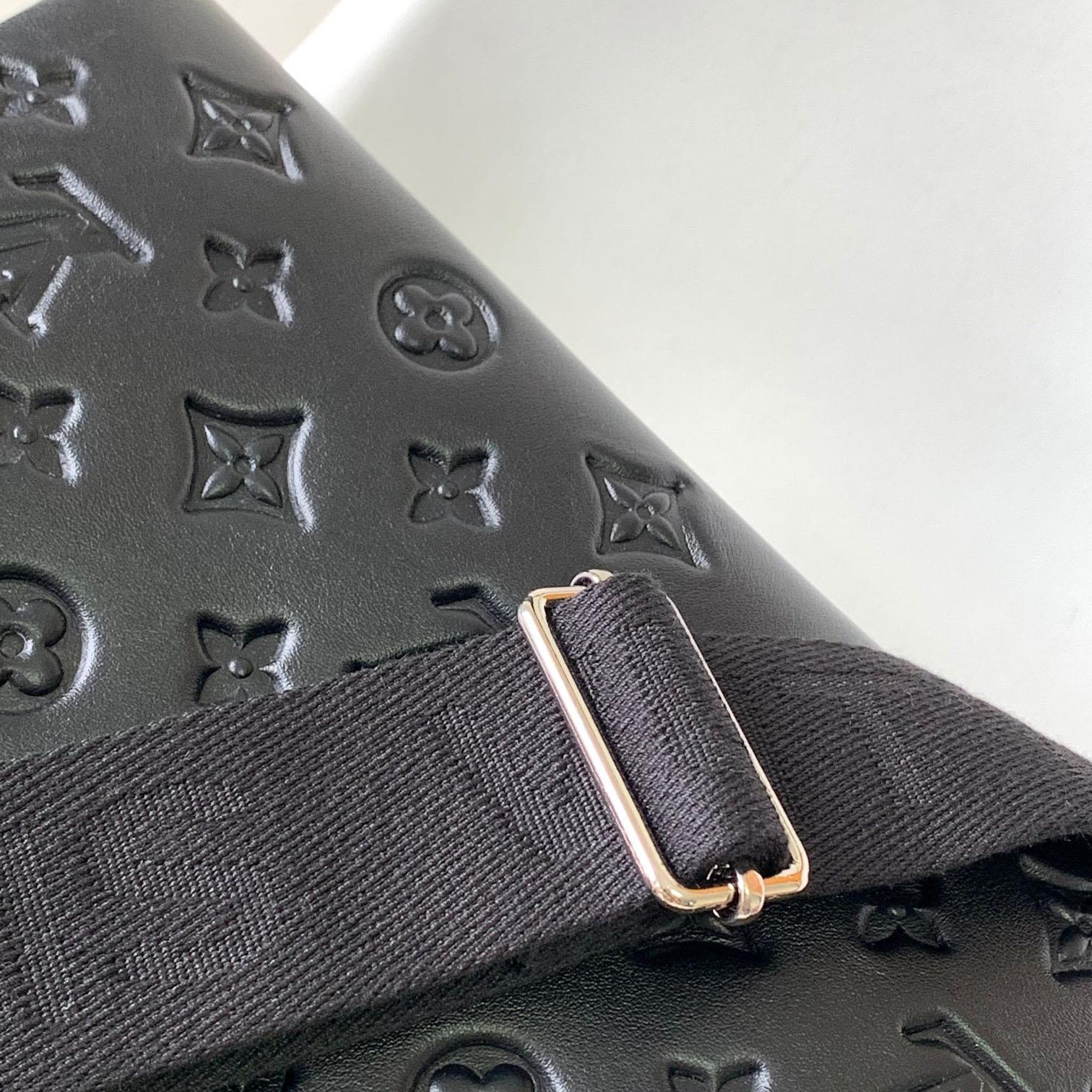 Louis Vuitton Coussin Black Lamb (26 x 20 x 12cm)    M57790  - 