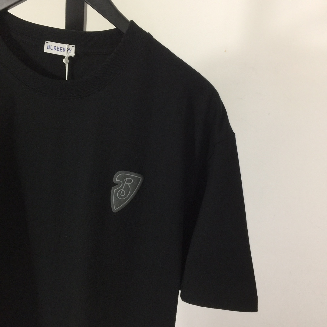 Burberry Cavalier Noir T-shirt - 