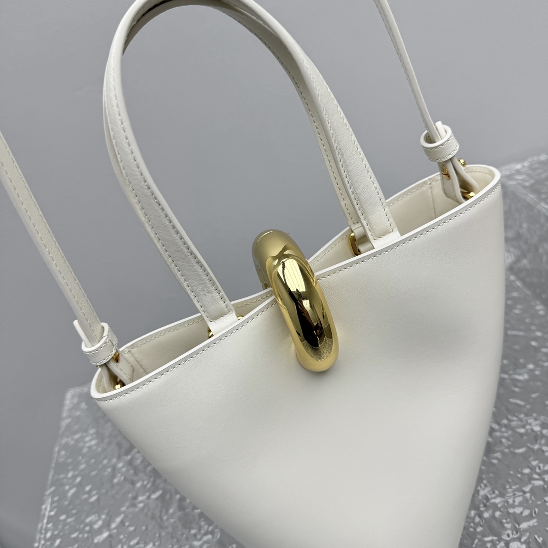 Jacquemus Le Petit Bambola Bag （10x10x20cm） - 