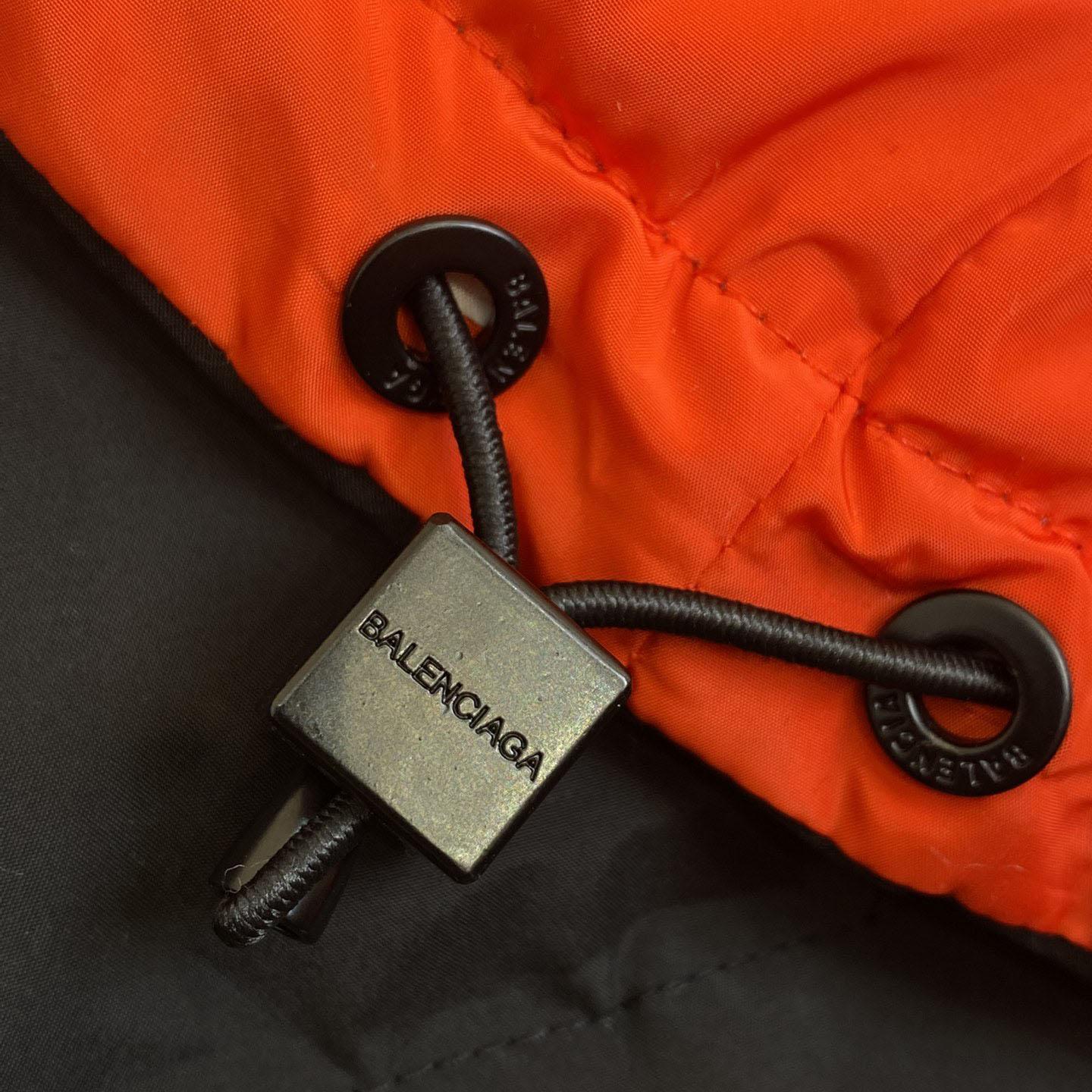 Balenciaga Logo-print Reversible Puffer Jacket - 