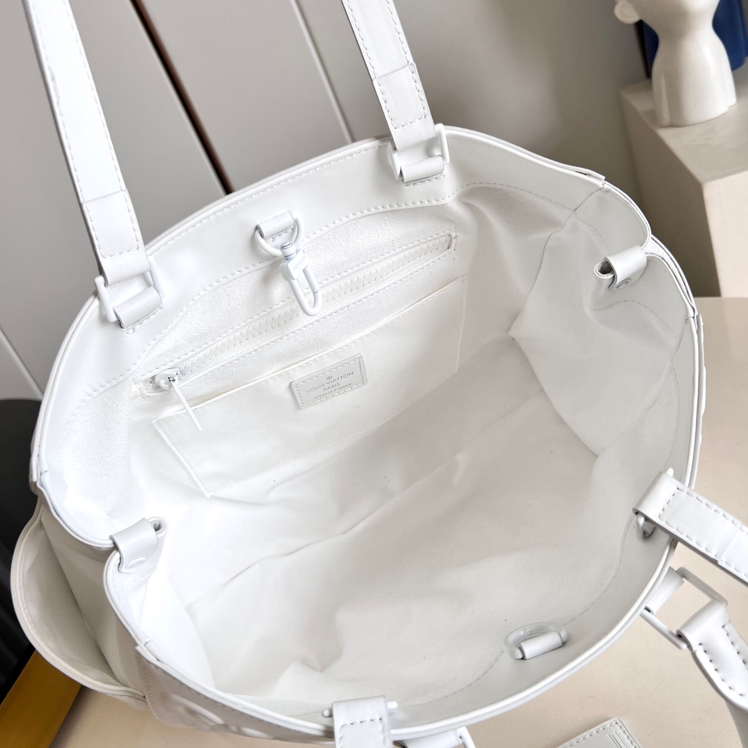 Louis Vuitton Sac Plat  M21841 - 