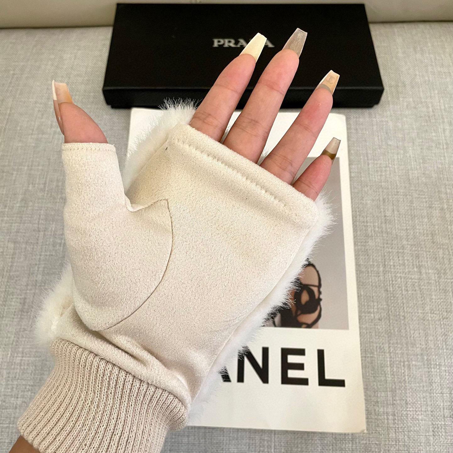 Prada Gloves  - 