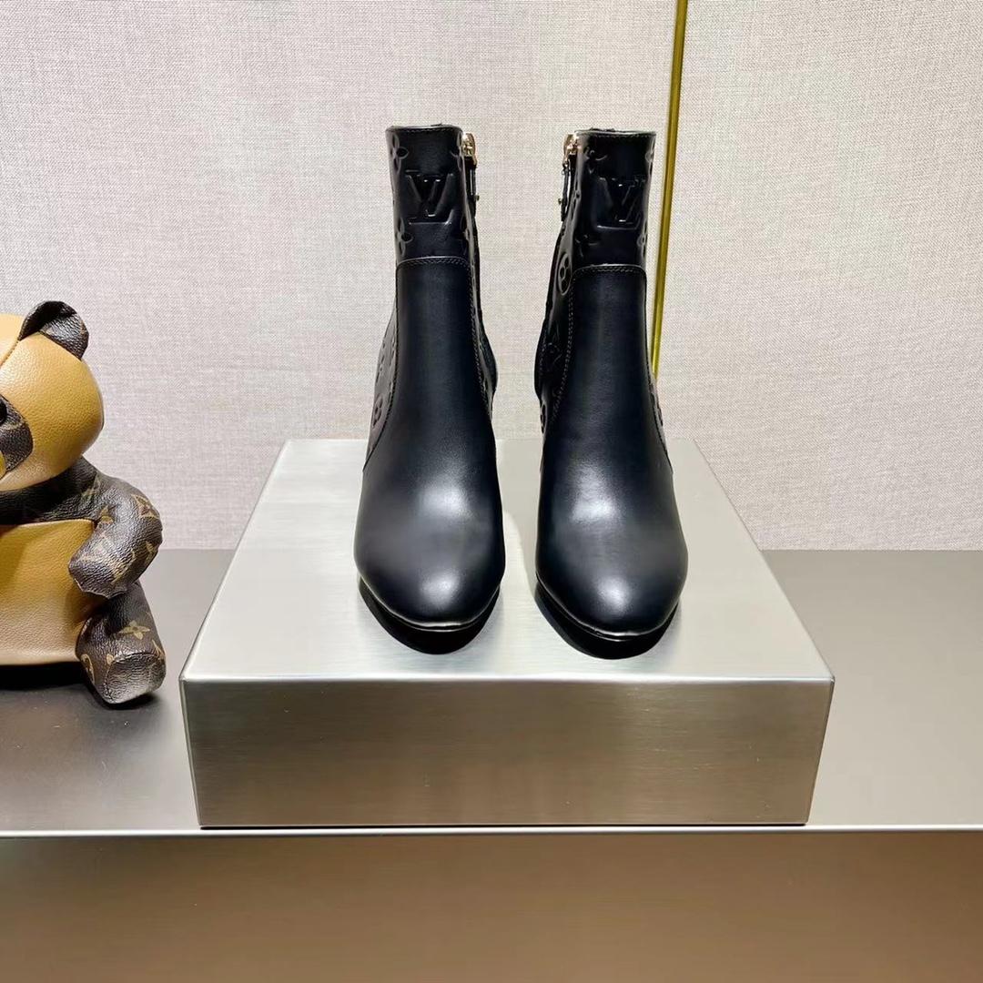 Louis Vuitton Monogram Ankle Boot - DesignerGu
