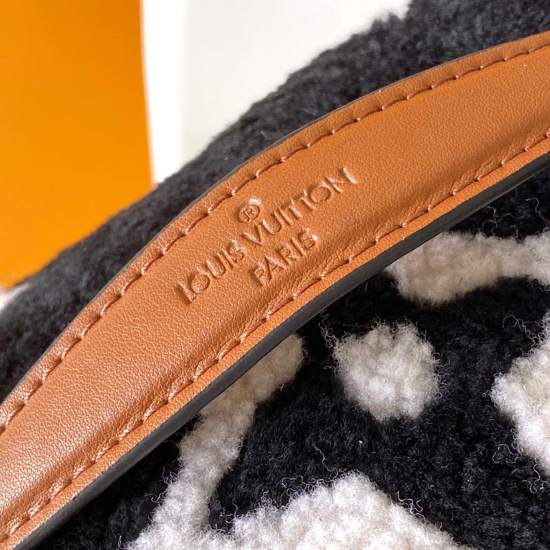 Louis Vuitton Bumbag  M11799 - DesignerGu