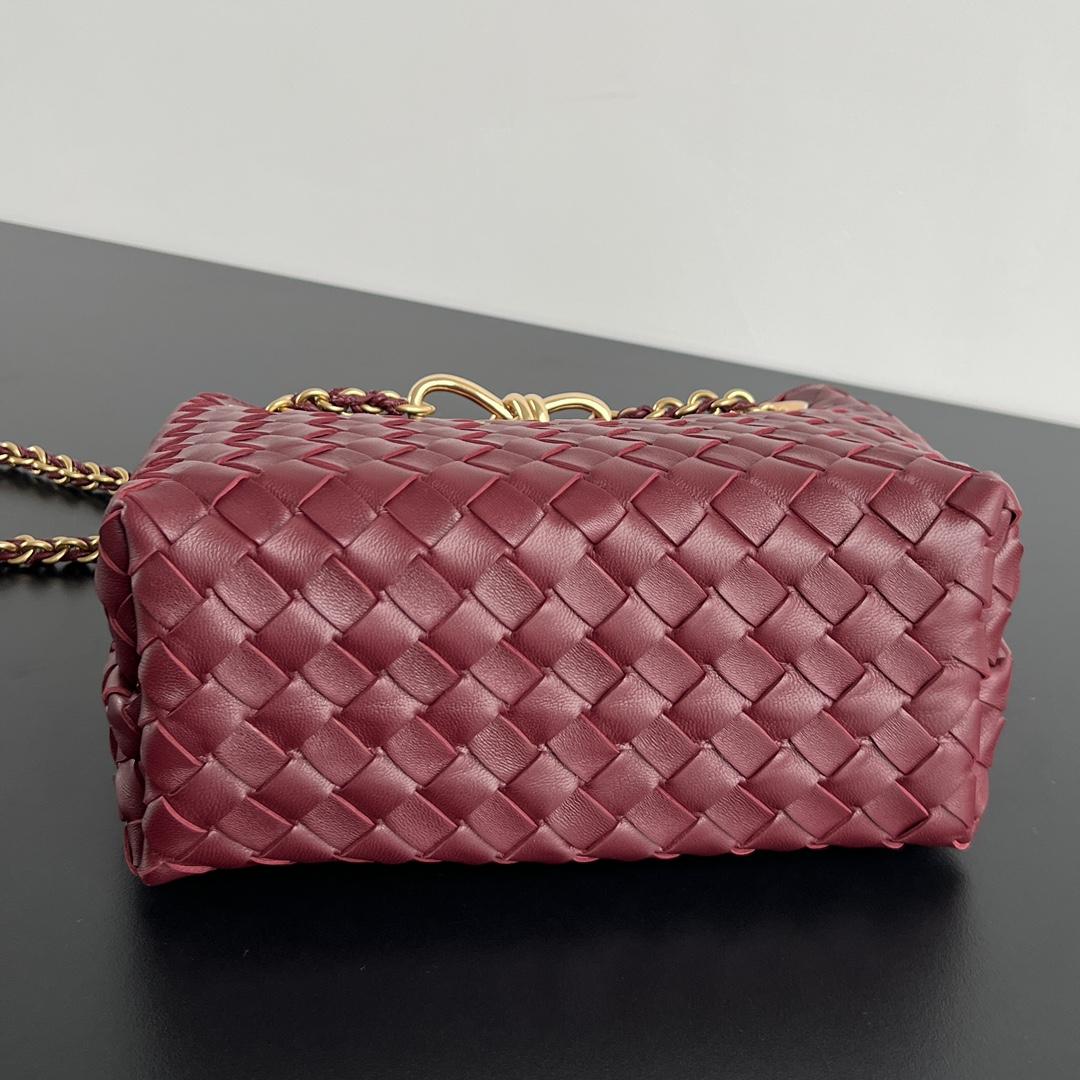 Bottega Veneta Andiamo Chain Leather Shoulder Bag （25x22x10.5cm） - 