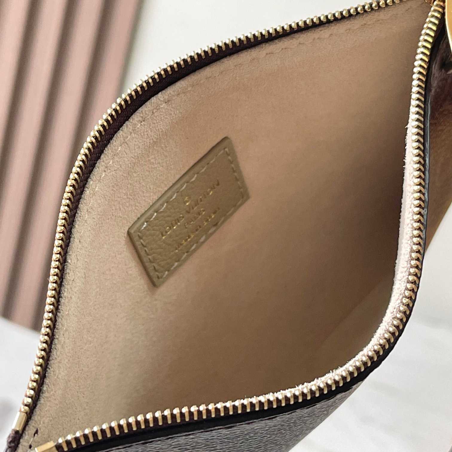 Louis Vuitton Low Key Hobo MM   M24988 - 