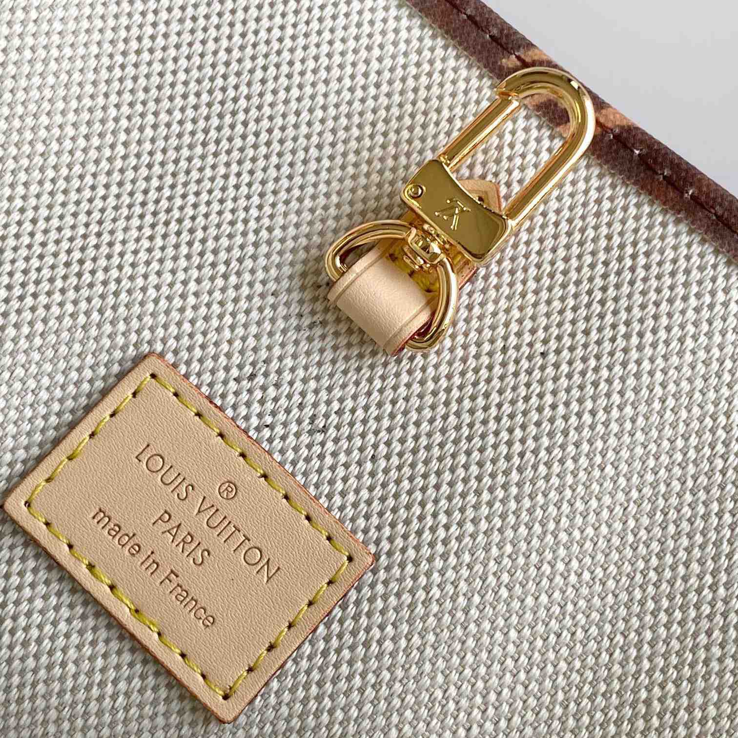 Louis Vuitton OnTheGo Voyage  M47147 - 
