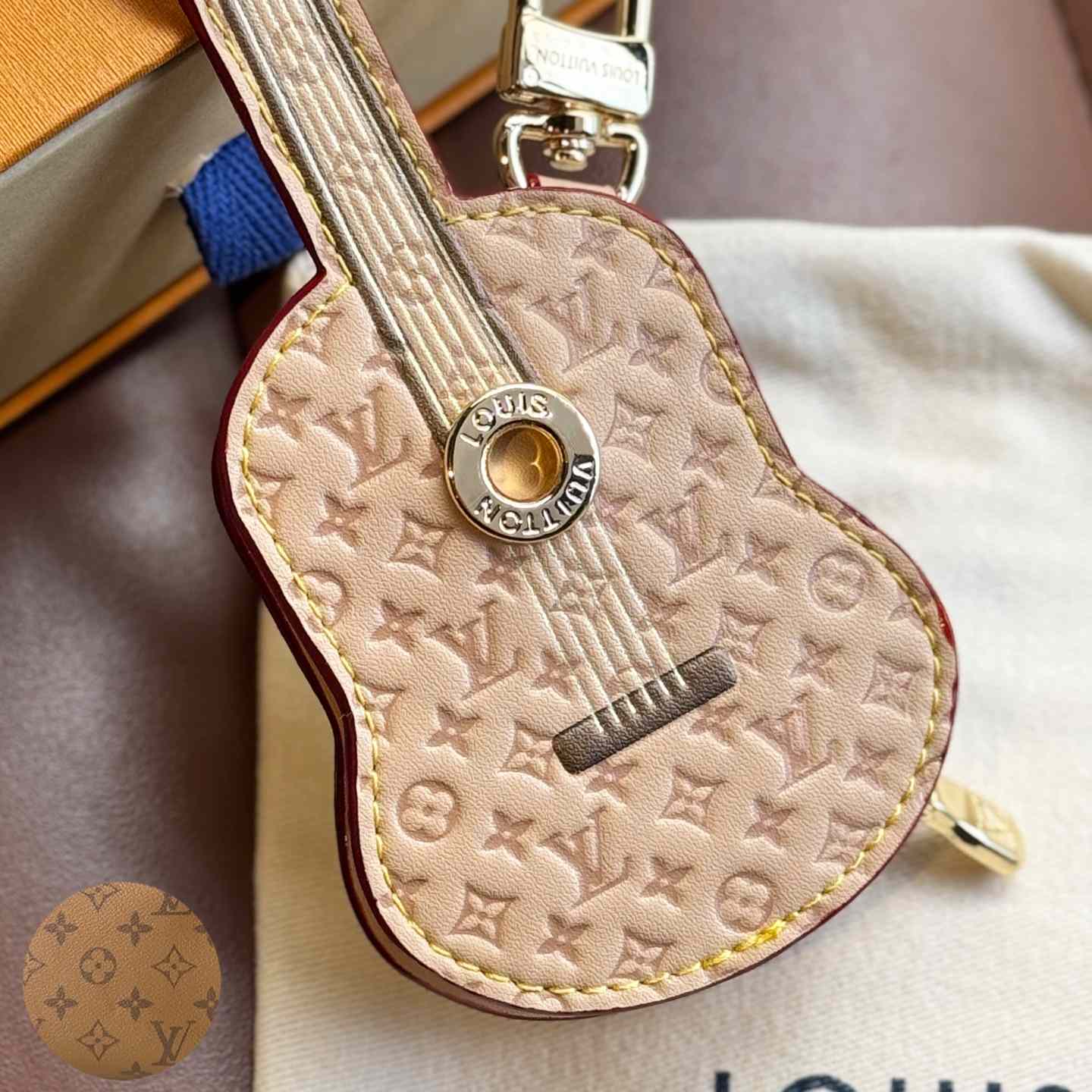Louis Vuitton Guitar Pouch Bag Charm   M02032 - 