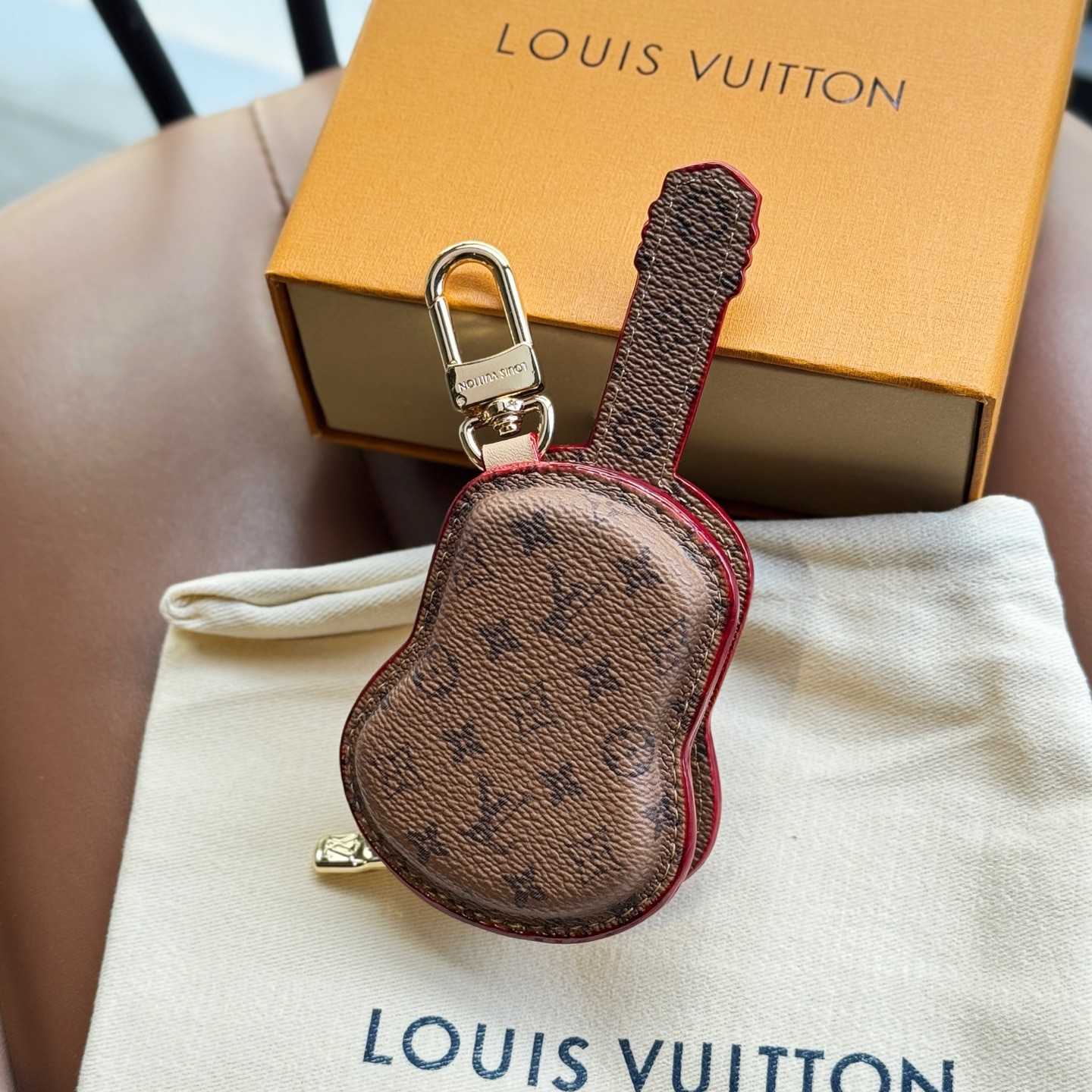 Louis Vuitton Guitar Pouch Bag Charm   M02032 - 