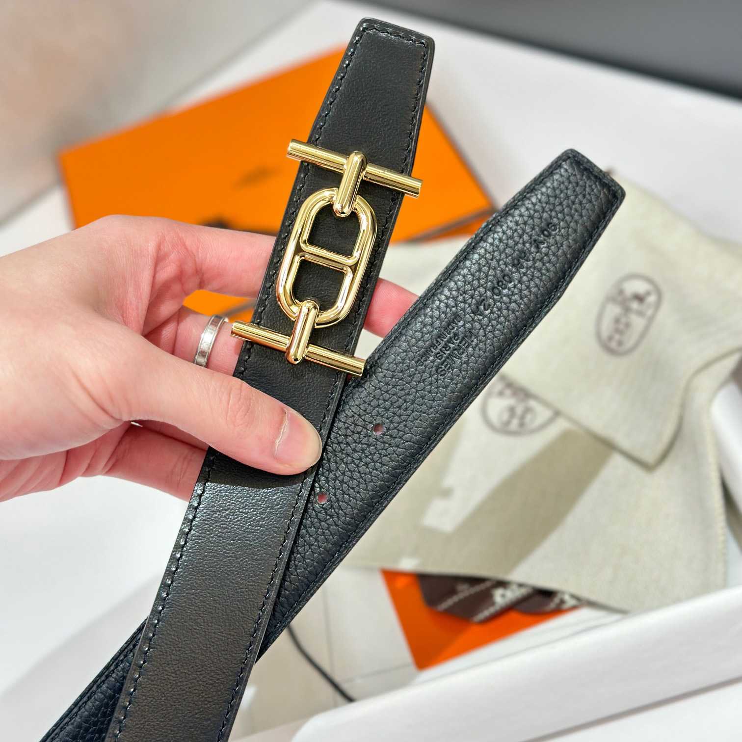 Hermes Ancre Buckle & Reversible Leather Strap 32mm - 