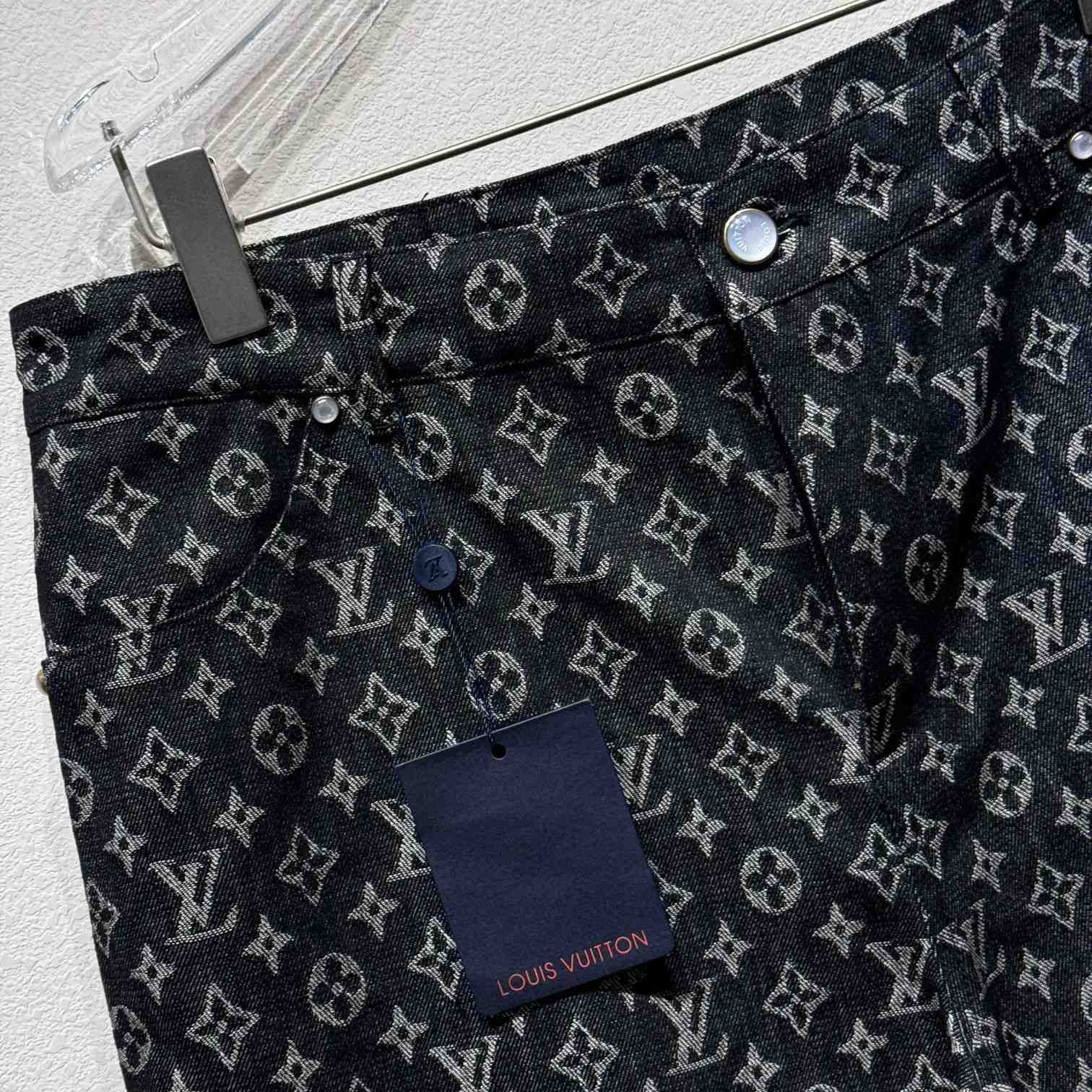 Louis Vuitton Monogram  Shorts - 