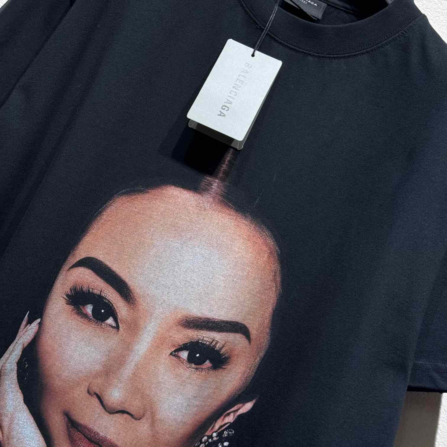 Balenciaga Michelle Boxy T-Shirt In faded Washed Black Dry Jersey - DesignerGu