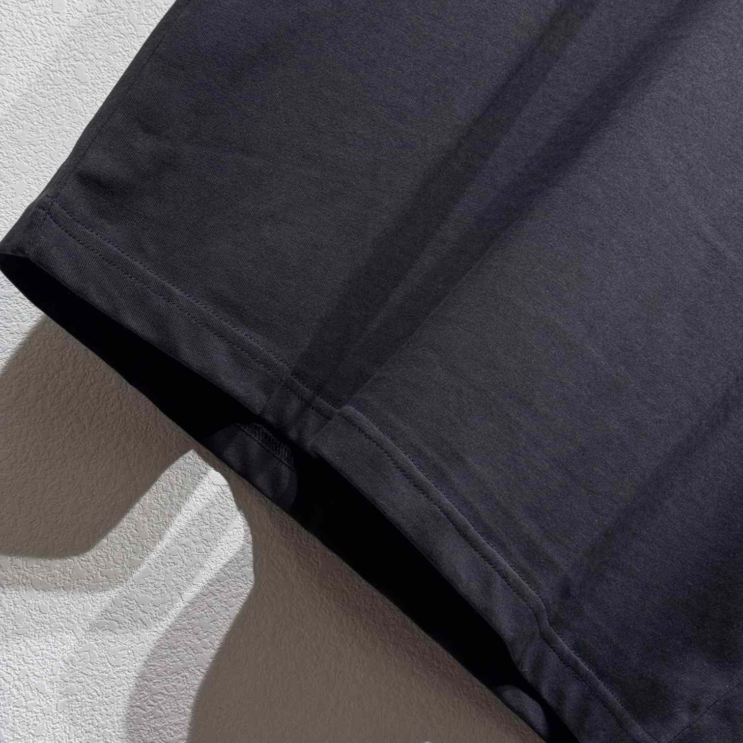 Louis Vuitton Washed Printed Cotton T-Shirt   1AHCLD - DesignerGu