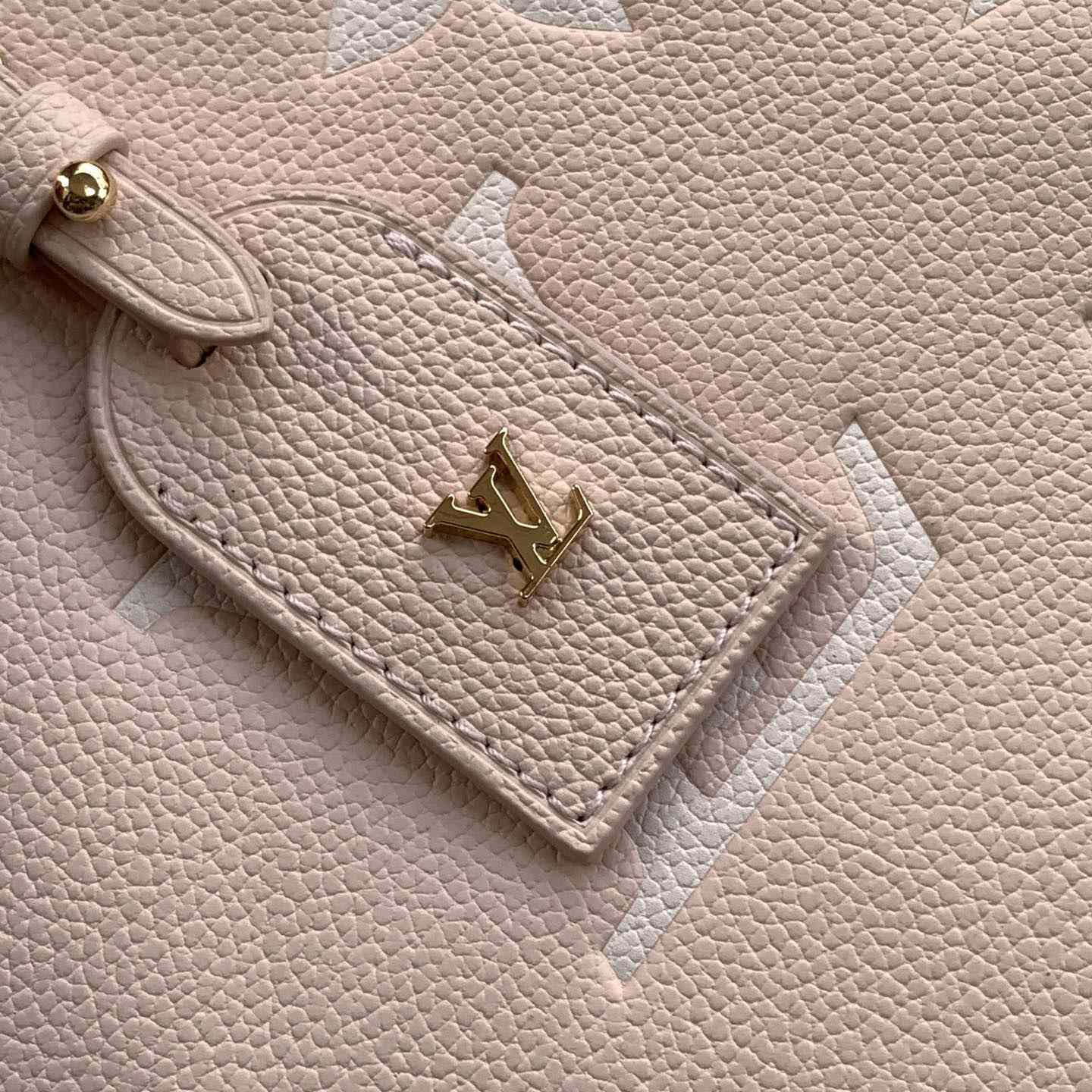 Louis Vuitton CarryAll PM   M14209 - DesignerGu