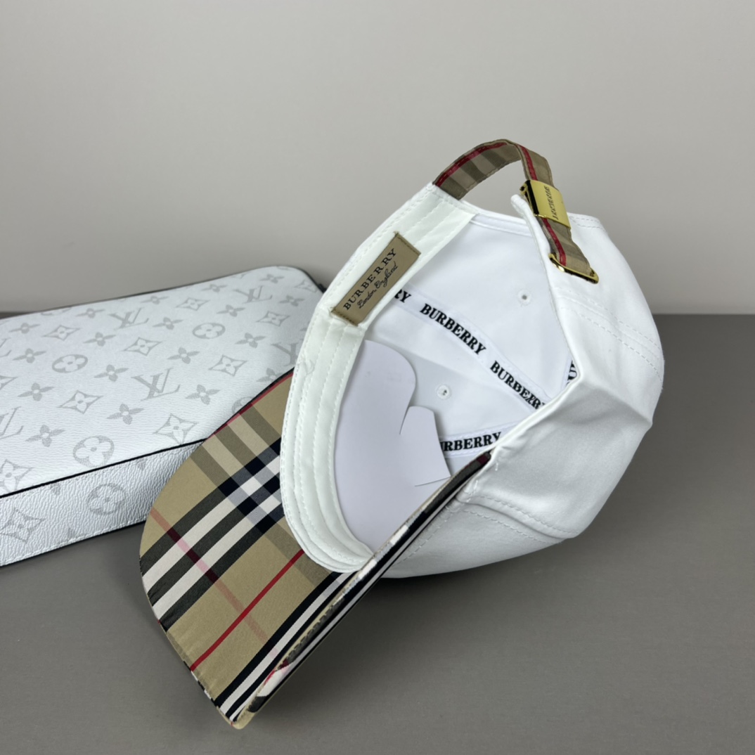 Burberry Baseball Cap - DesignerGu