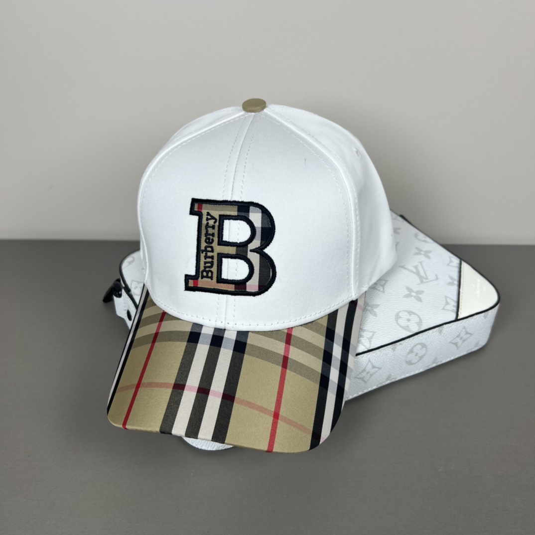 Burberry Baseball Cap - DesignerGu