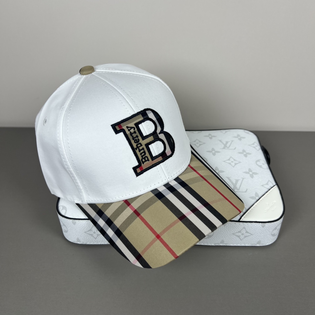 Burberry Baseball Cap - DesignerGu