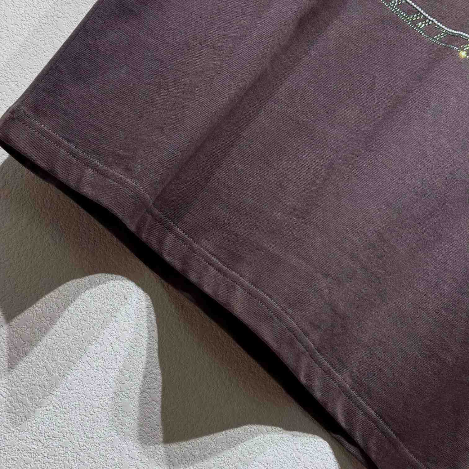 Louis Vuitton Washed Embellished Cotton T-Shirt   1AHCL3 - DesignerGu