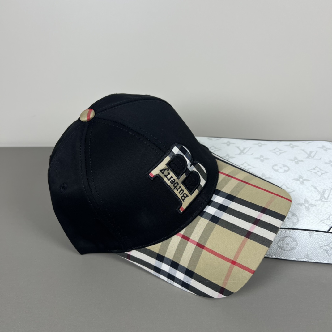 Burberry Baseball Cap - 