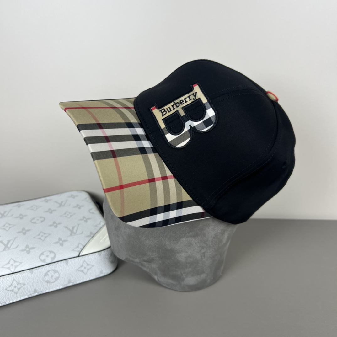 Burberry Baseball Cap - 