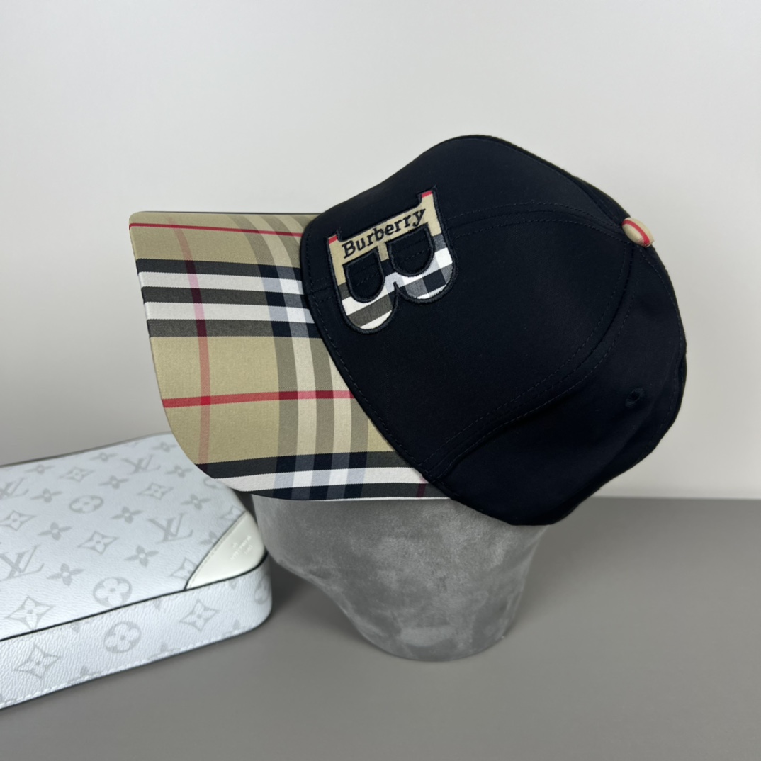 Burberry Baseball Cap - 