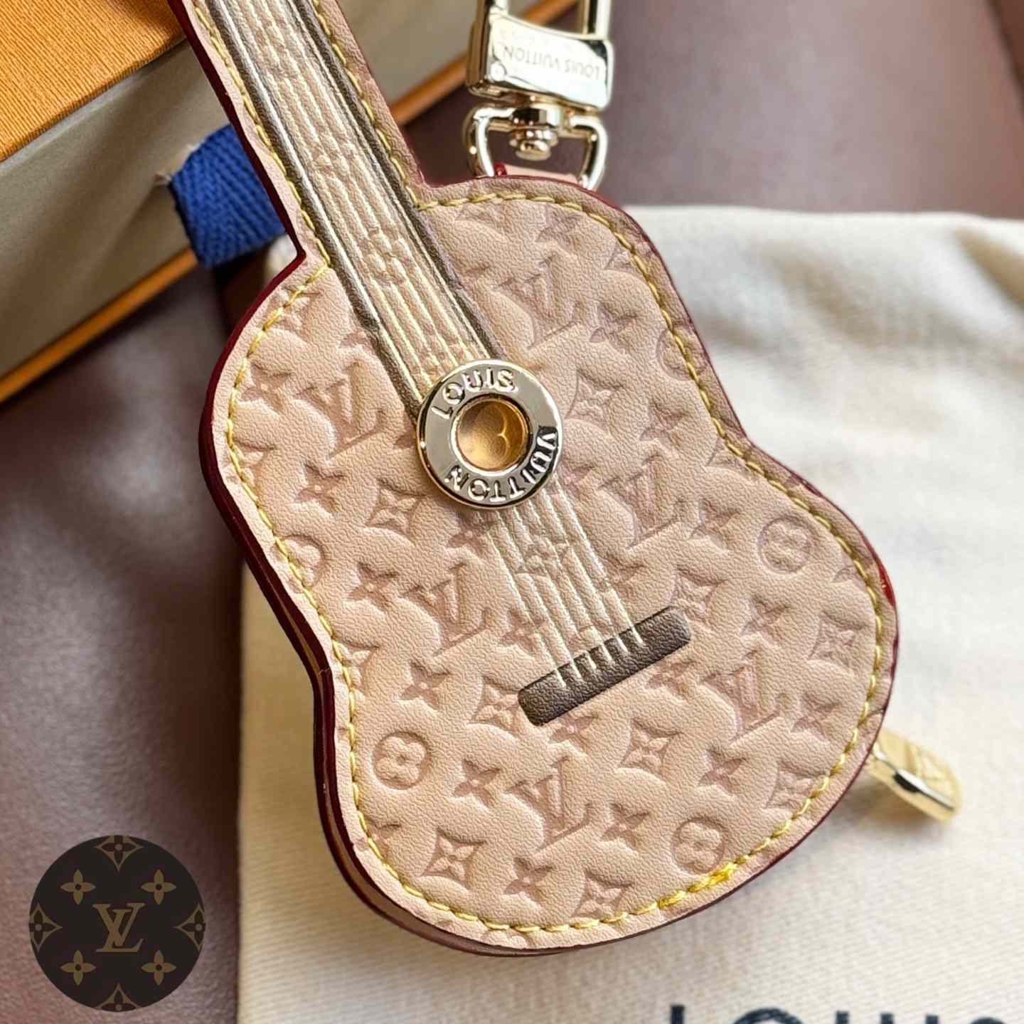 Louis Vuitton Guitar Pouch Bag Charm   M02032 - 