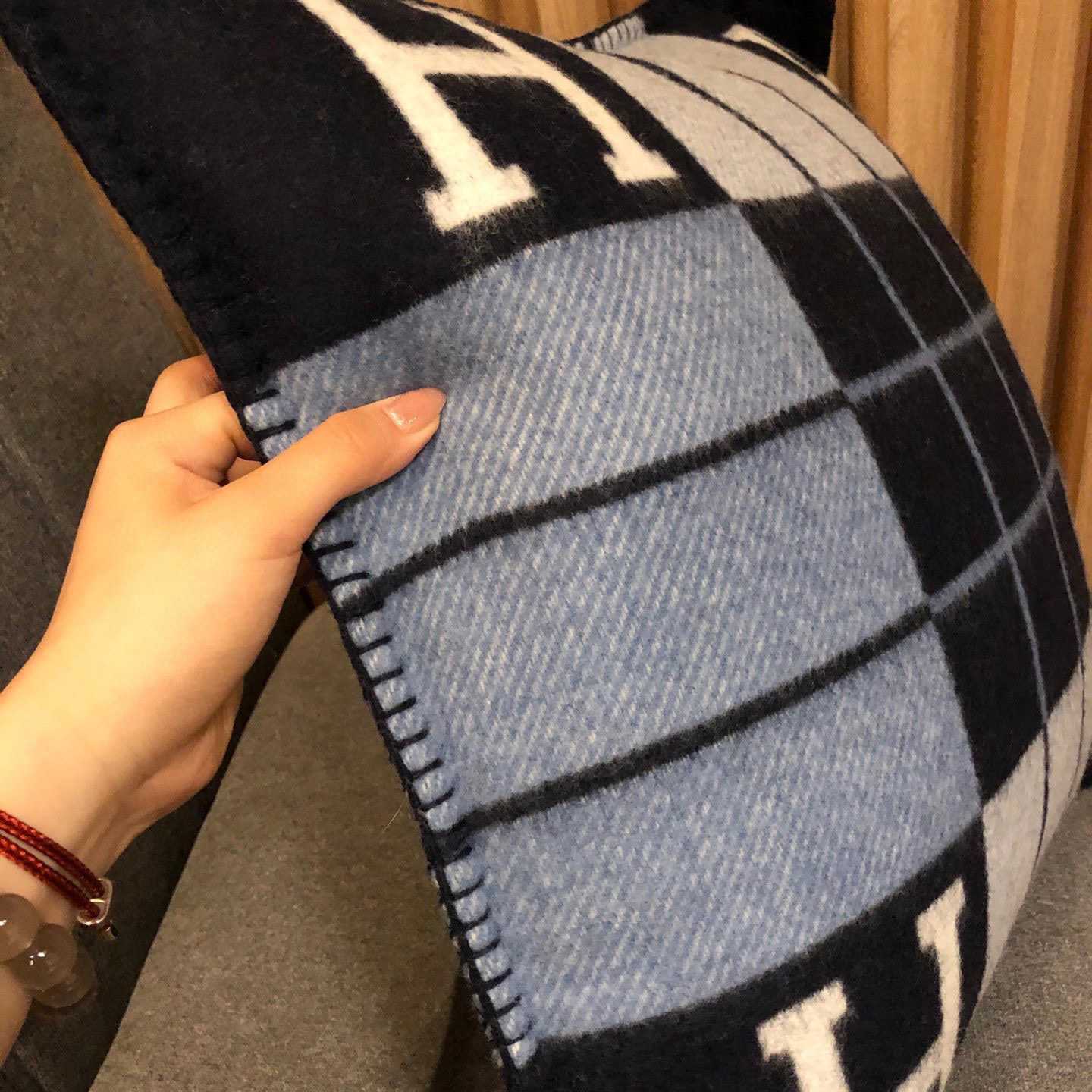 Hermes Avalon III Pillow,Small Model - DesignerGu