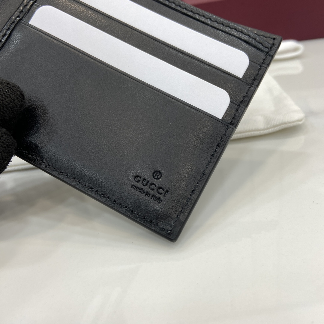 Gucci Maxi GG Bi-fold Wallet - 