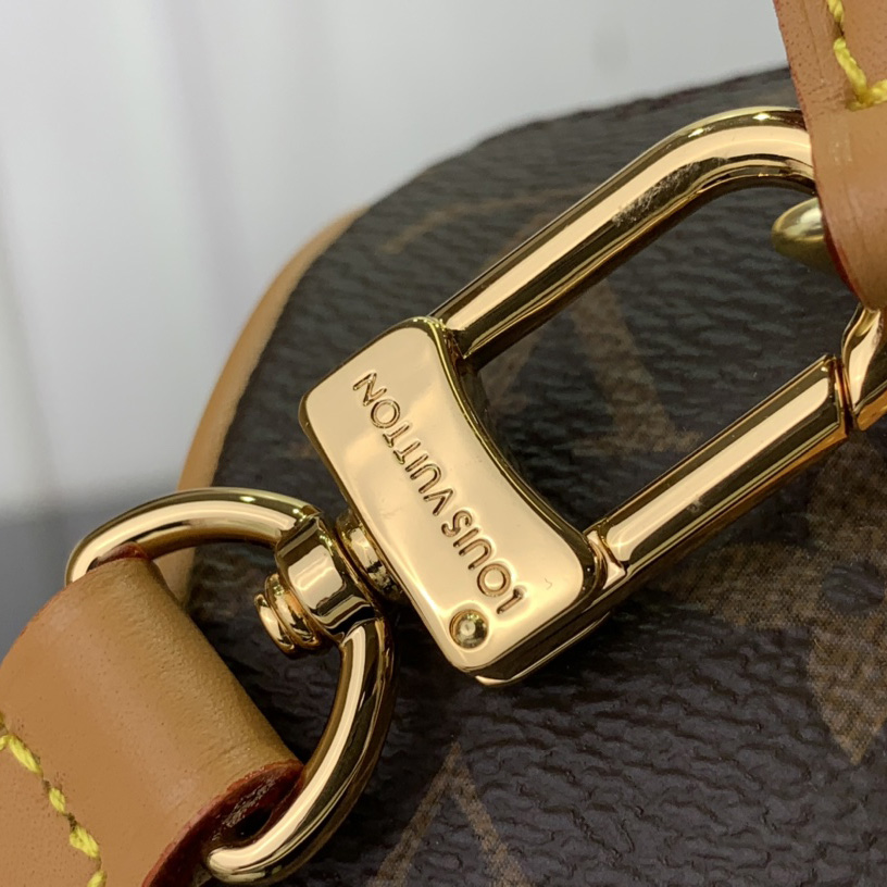 Louis Vuitton Vintage Leather Crossbody Bag   - DesignerGu