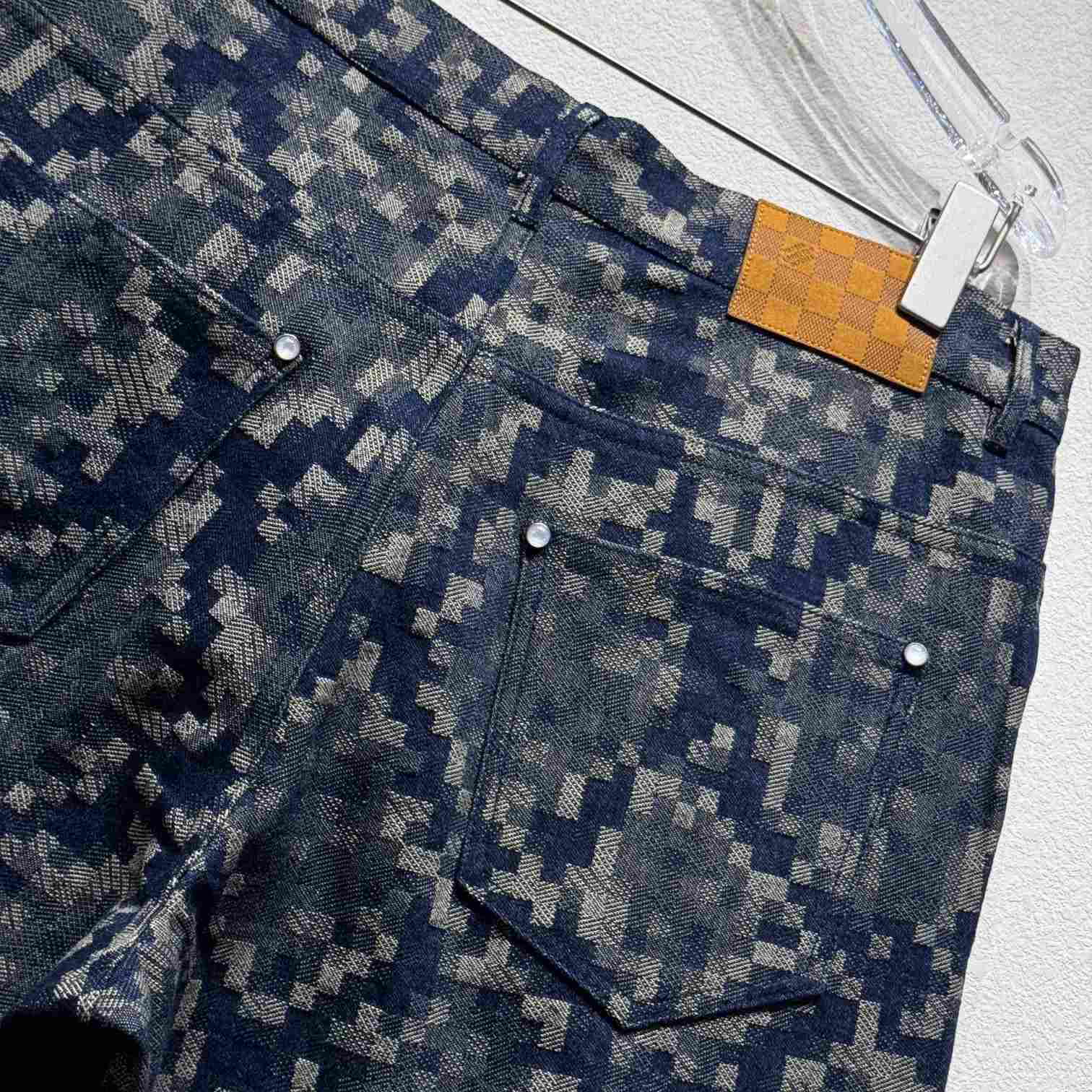 Louis Vuitton Graphic Denim Skate Pants   - 