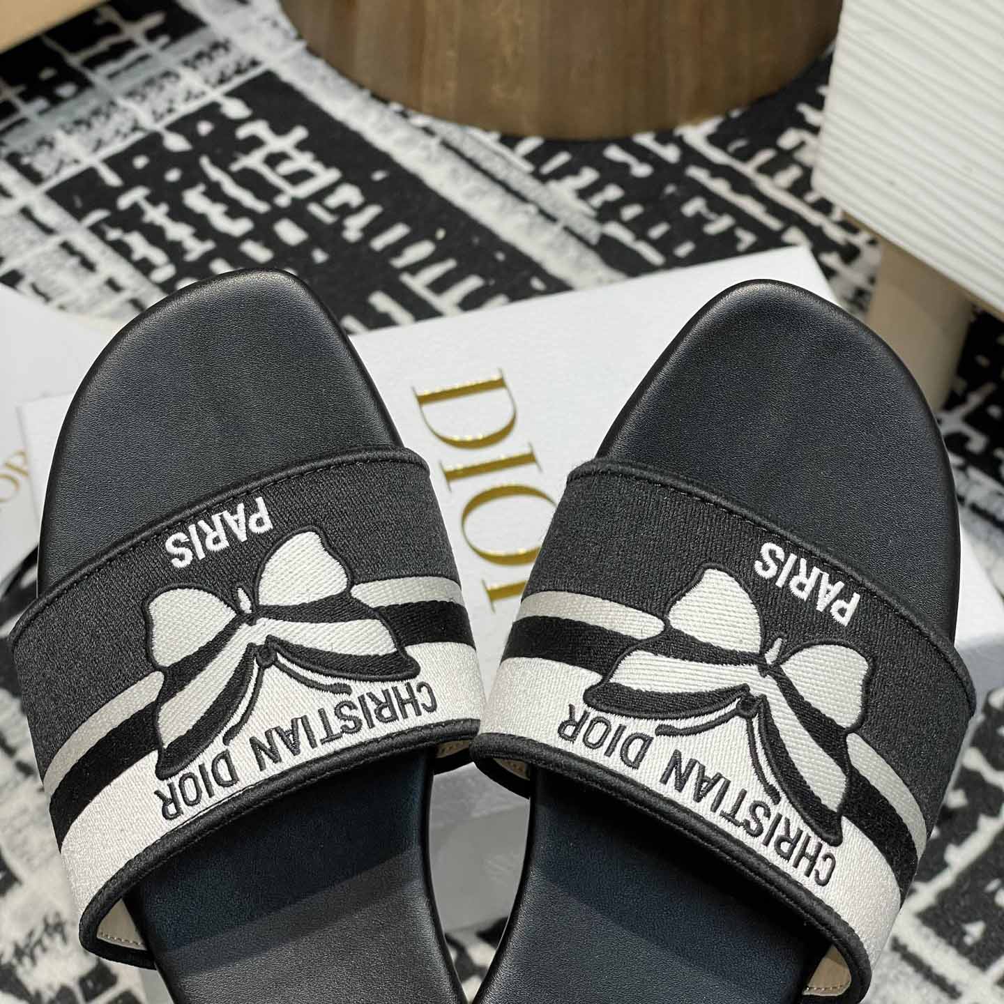Dior Dway Slide  - DesignerGu