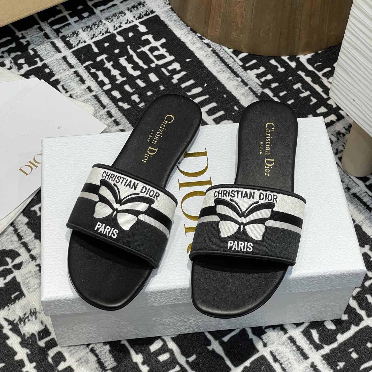Dior Dway Slide  - DesignerGu