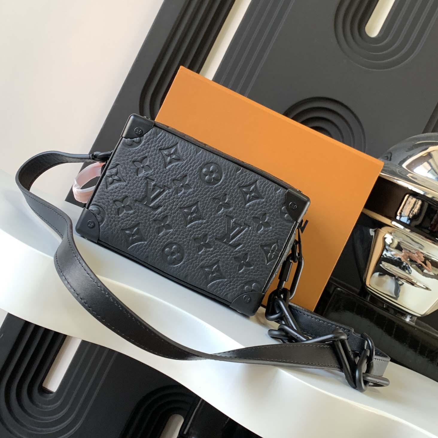 Louis Vuitton Mini Soft Trunk   M55702 - DesignerGu