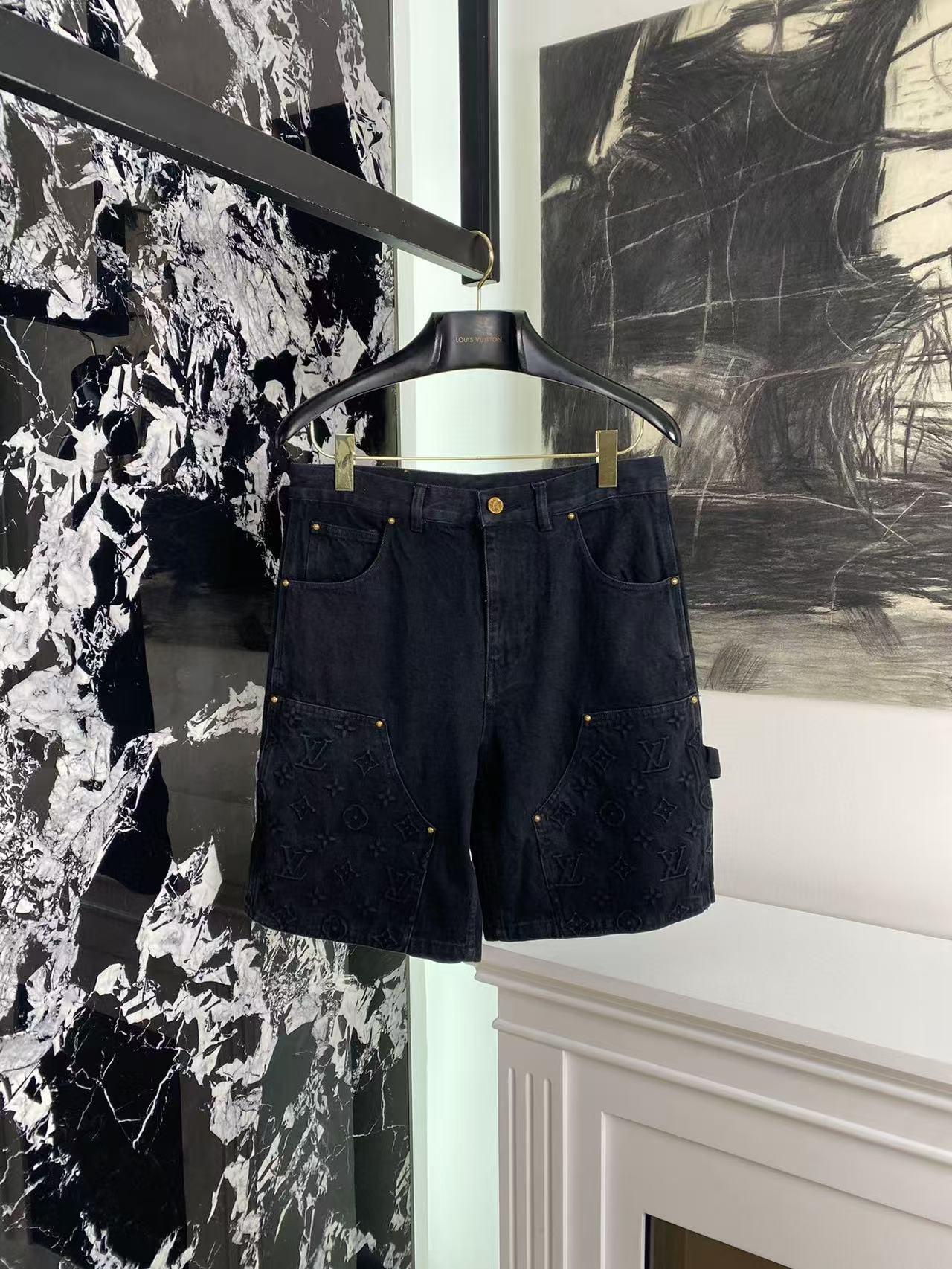 Louis Vuitton Denim Carpenter Shorts    1ABJ7D - DesignerGu