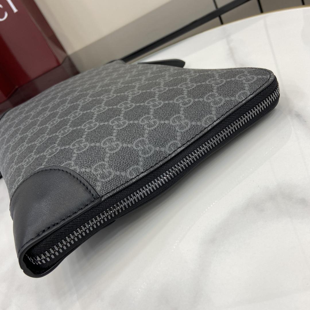 Gucci GG Emblem Small Business Case - 