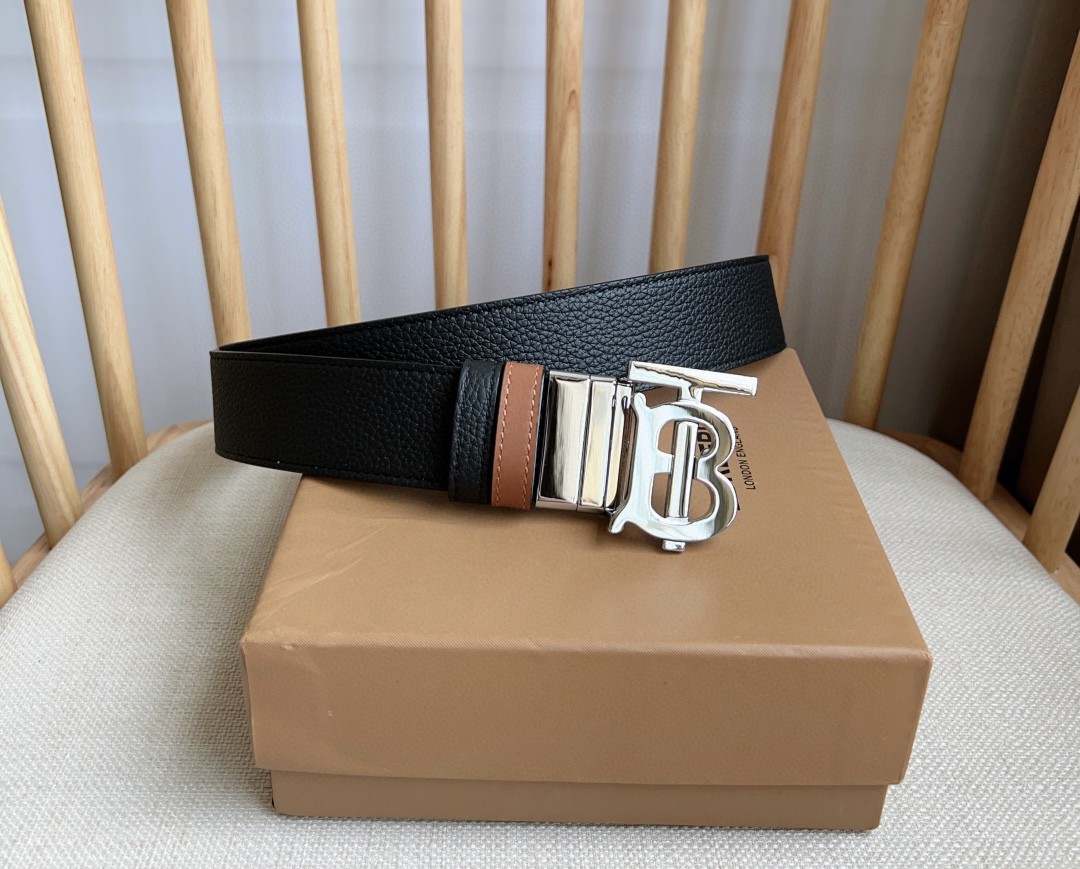 Burberry Men's Leather Reversible TB Belt - DesignerGu