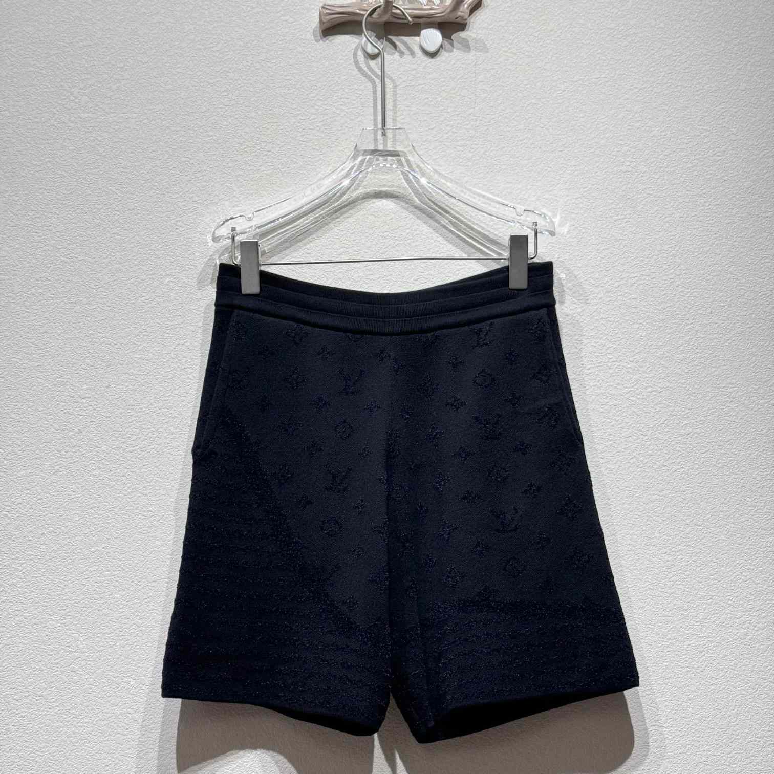 Louis Vuitton Graphic Jacquard Knitted Shorts  1AHC58 - DesignerGu