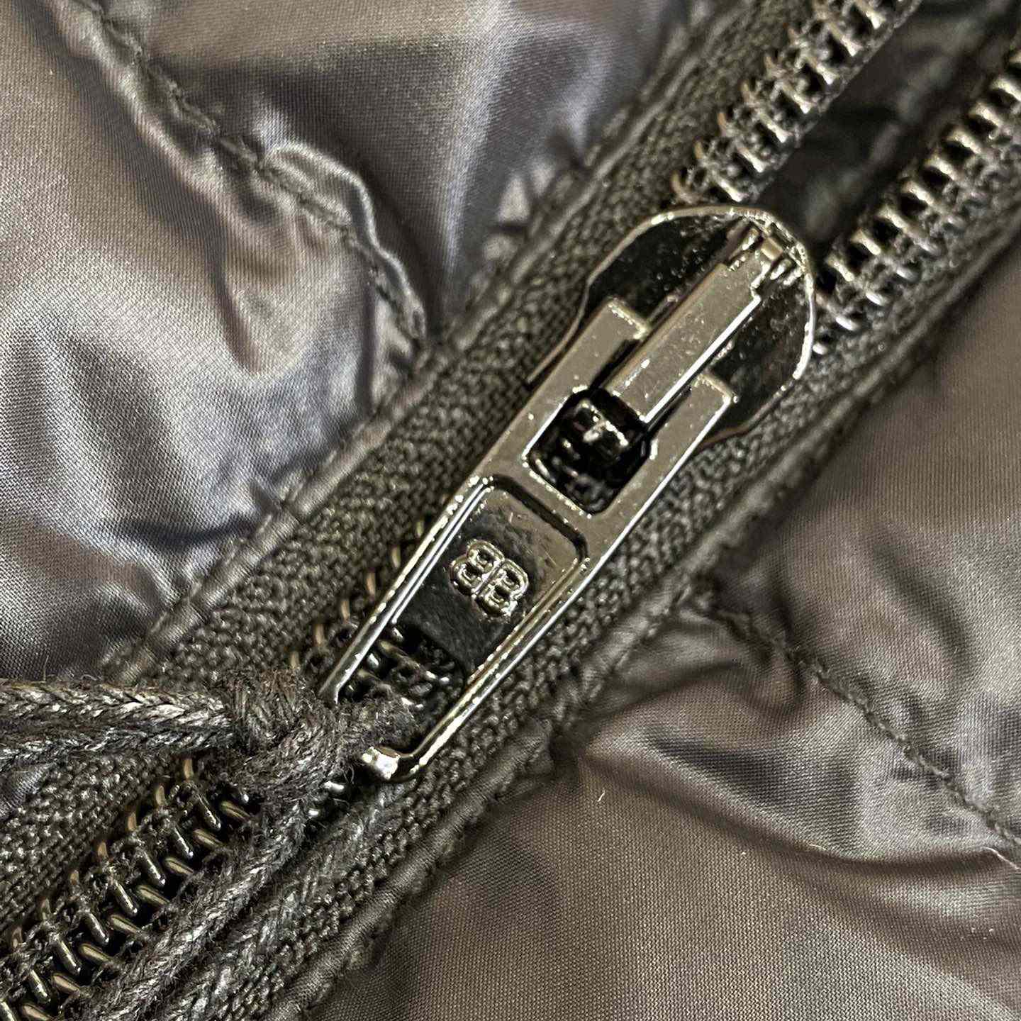 Balenciaga 3B Down Jackets - DesignerGu