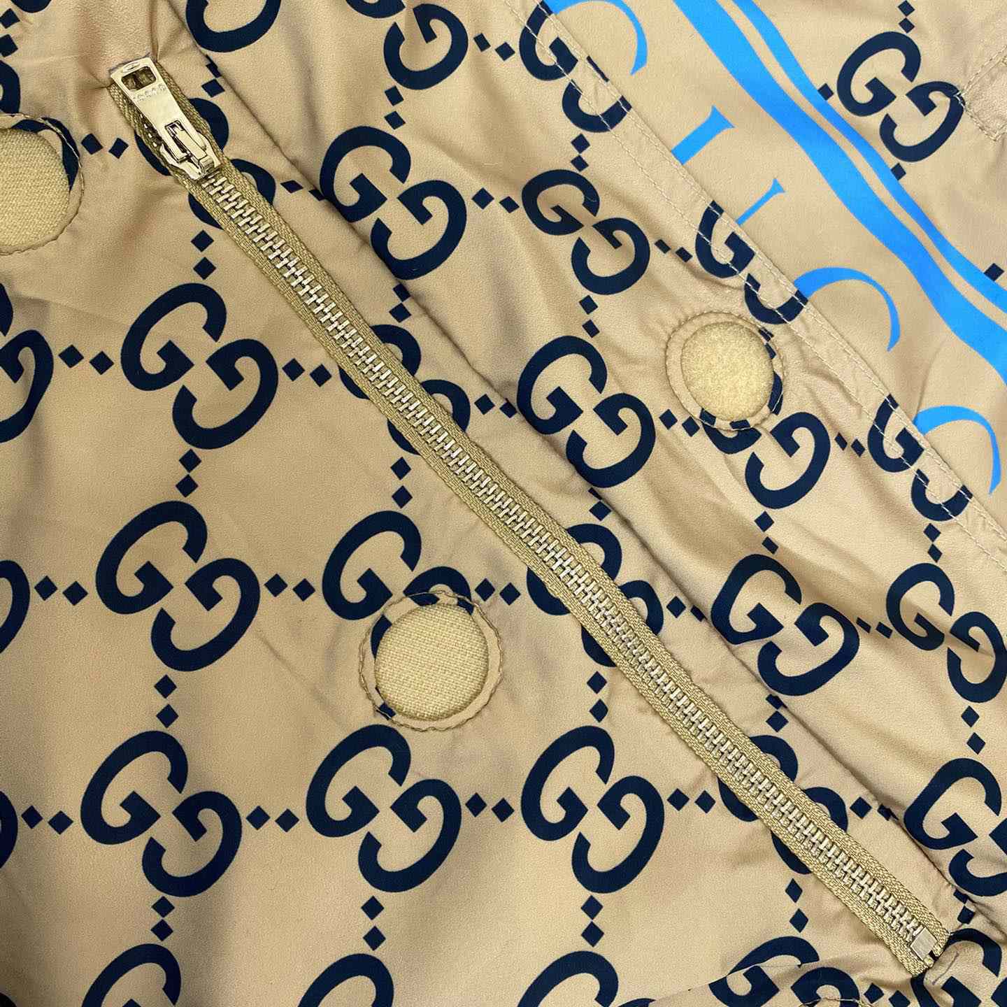 Gucci Men's GG Monogram Logo Hooded Jacket - DesignerGu